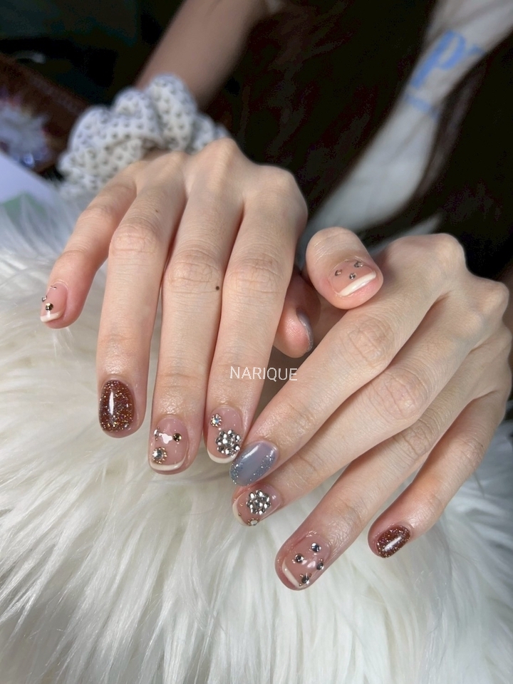 บริการทำเล็บที่บ้าน แบบหรู เพ้นท์เล็บเจลสวย