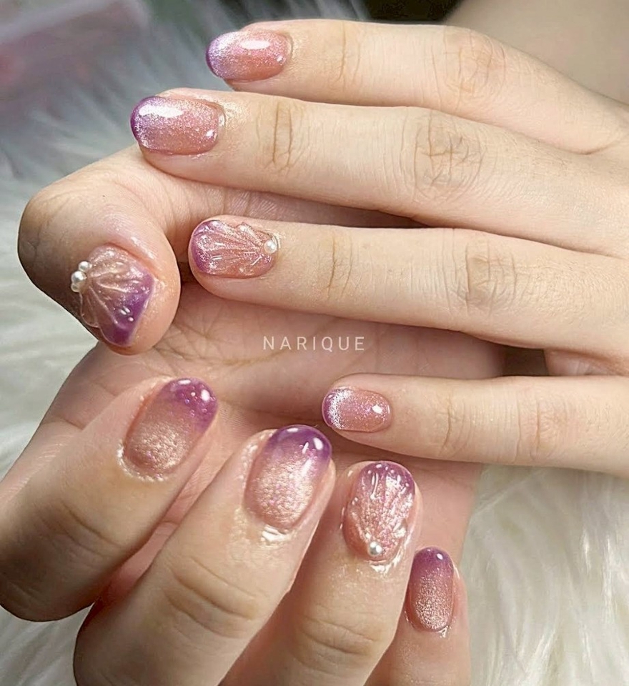 บริการทำเล็บที่บ้าน สีชมพูม่วงประกาย ลายเปลือกหอย