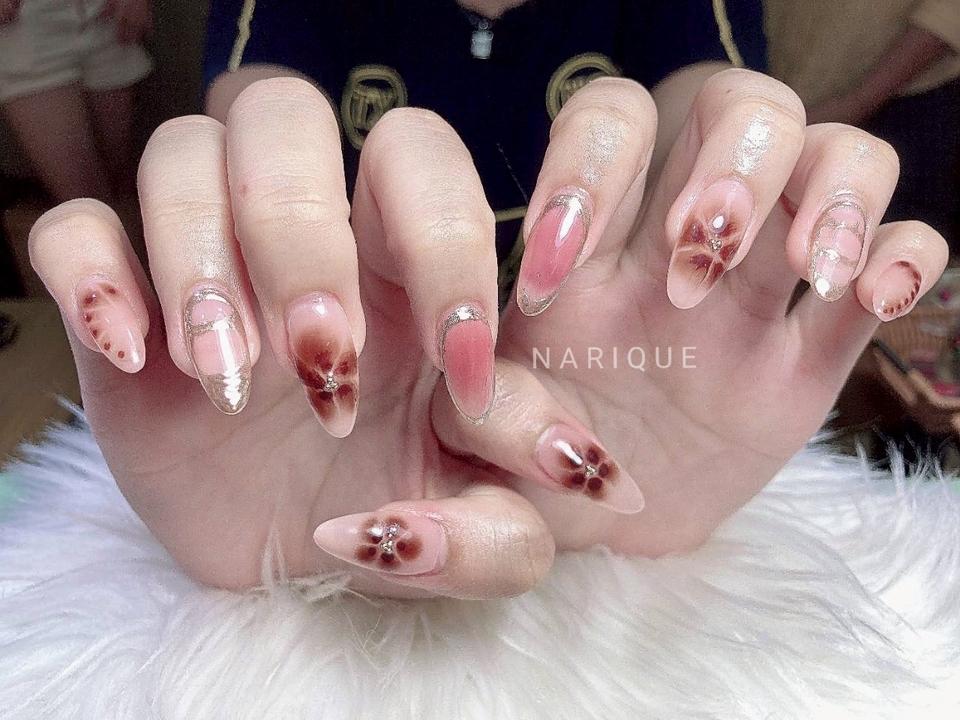 บริการทำเล็บที่บ้าน แต่งเล็บเจลสวยหวาน