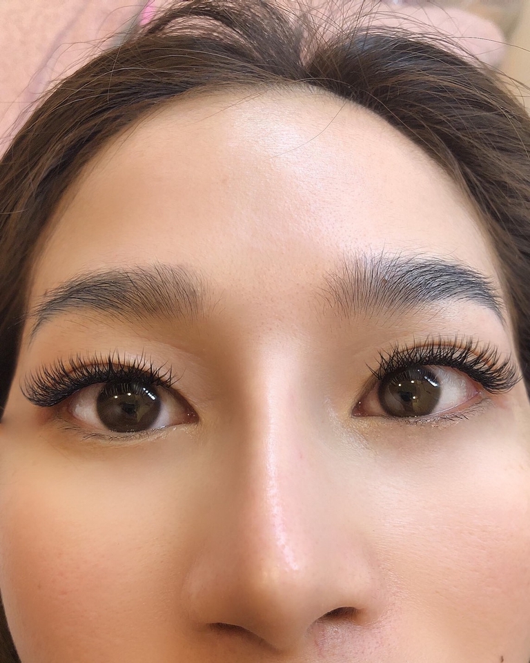 ต่อขนตาถึงบ้านสวยธรรมชาติ บริการต่อขนตา