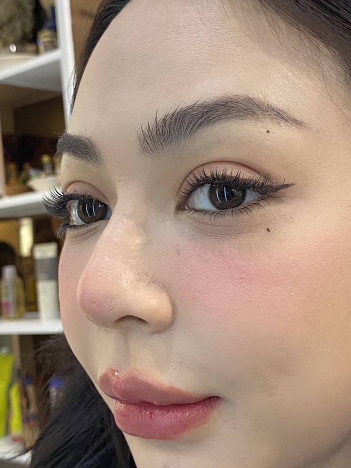 ต่อขนตาสวยธรรมชาติถึงบ้าน บริการต่อขนตา