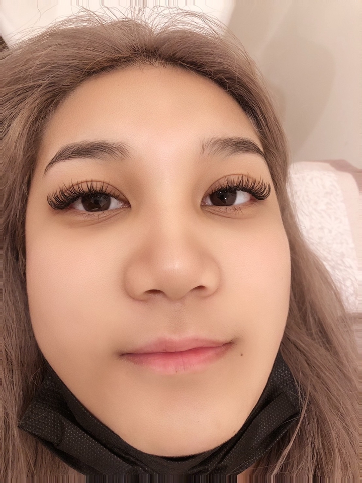 ต่อขนตาสวย ปริมาณเยอะ ดูเป็นธรรมชาติ บริการถึงบ้าน