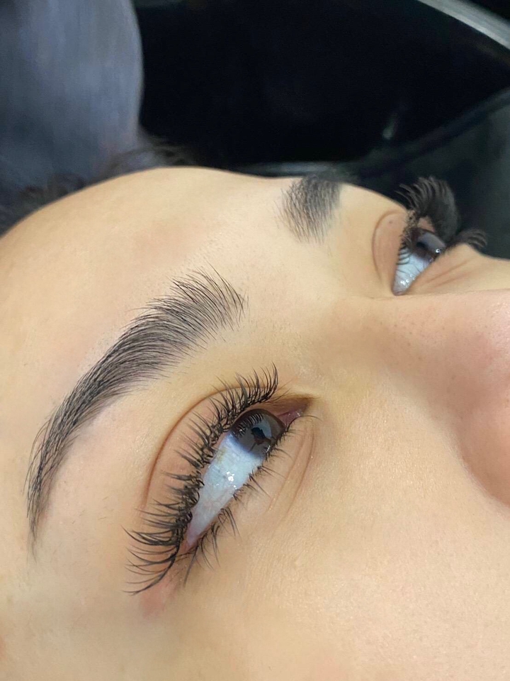 ต่อขนตาสวยธรรมชาติถึงบ้าน บริการต่อขนตา