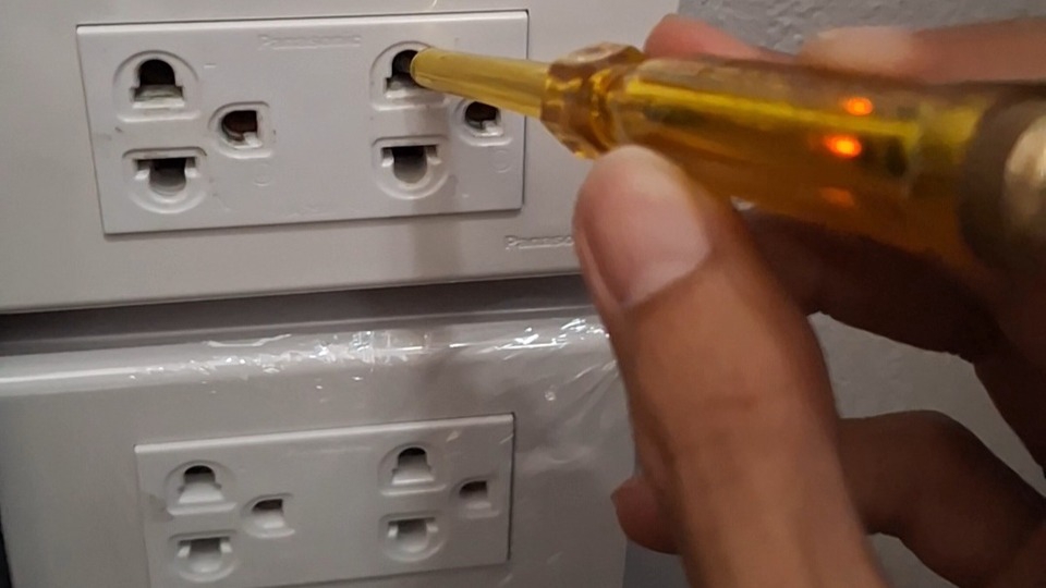 เพิ่มเต้ารับสายไฟจาก 2 ช่อง เป็น 6 ช่อง