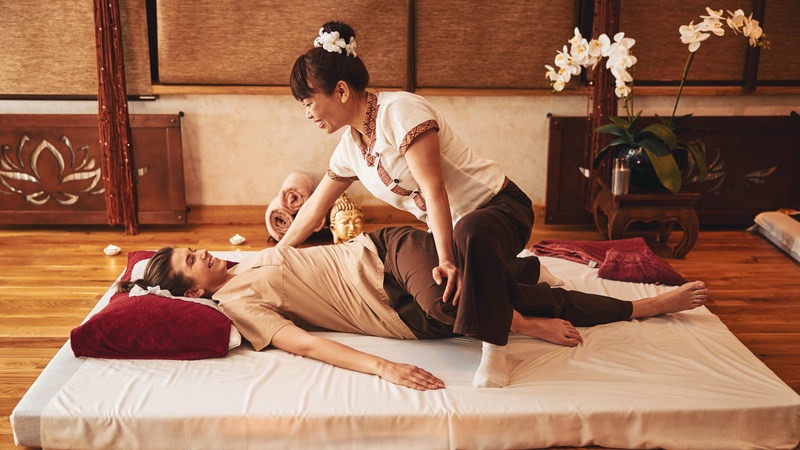 บริการนวดนอกสถานที่ บริการนวดถึงบ้าน นวดแผนไทย ราคารวมค่าเดินทางแล้ว นอกเขตอำเภอเมืองนนทบุรี