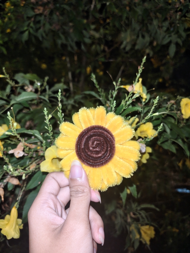 รับทำช่อดอกไม้กำมะหยี่แบบคัสตอม เพียงแค่คุณขอมา เราก็พร้อมรังสรรให้