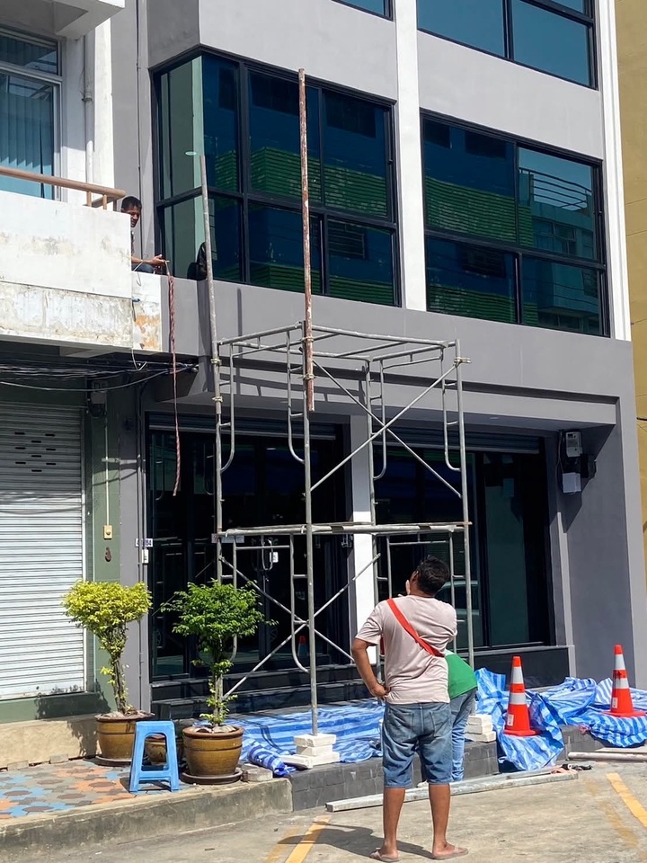 ออกแบบตกแต่งภายในและภายนอก - ออกแบบและรีโนเวท สำนักงานรามคำแหง ซอย 104 - 4