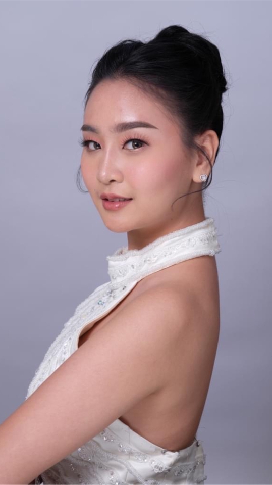 ตัวอย่างนางแบบ