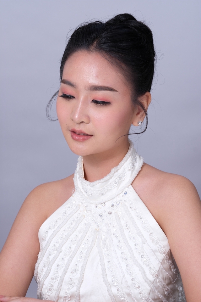 ตัวอย่างนางแบบ