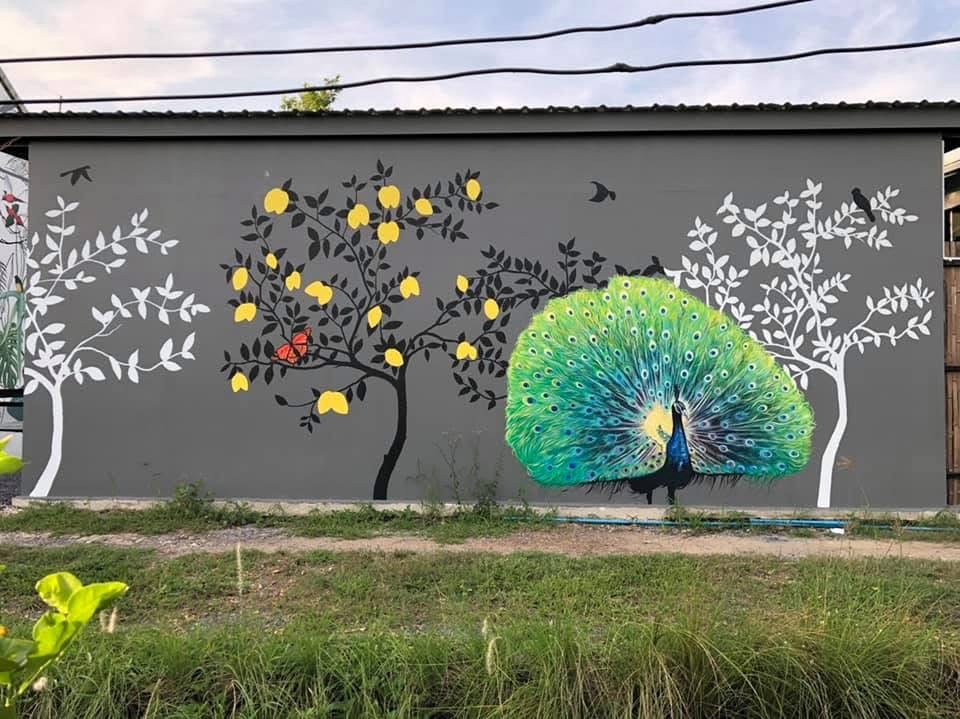 รับเพ้นท์ผนัง 3มิติ นกยูง ต้นไม้ ผลไม้ สวยงาม