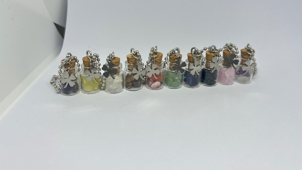 พวงกุญแจโหลจิ๋ว หินมงคลเสริมดวง รับทำส่งขายต่อ เป็นของขวัญ ของที่ระลึก ของชำร่วย หินแท้