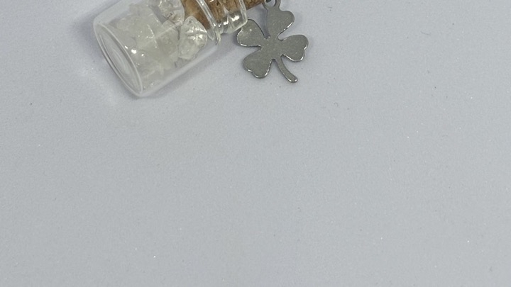 รับทำพวงกุญแจขวดแก้วจิ๋วใส่ของตกแต่งสีเขียว น่ารัก สั่งทำของขวัญ งานฝีมือ ขายต่อ