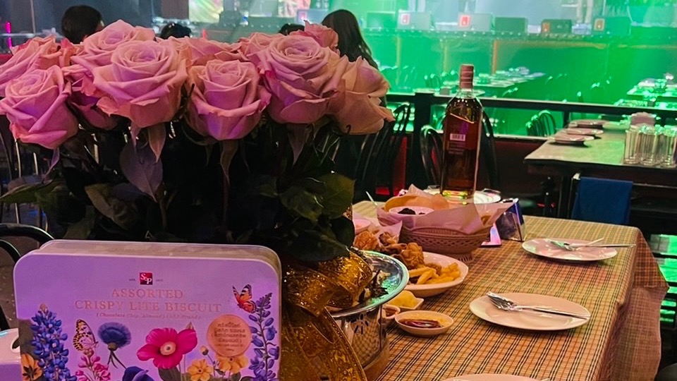 รับจัดงานเซอร์ไพรส์ทุกวาระวันเกิดเซอร์ไพรส์แฟนหรือบอกรักหรือในโอกาสอยากจะเซอร์ไพรส์ในและนอกสถานที่