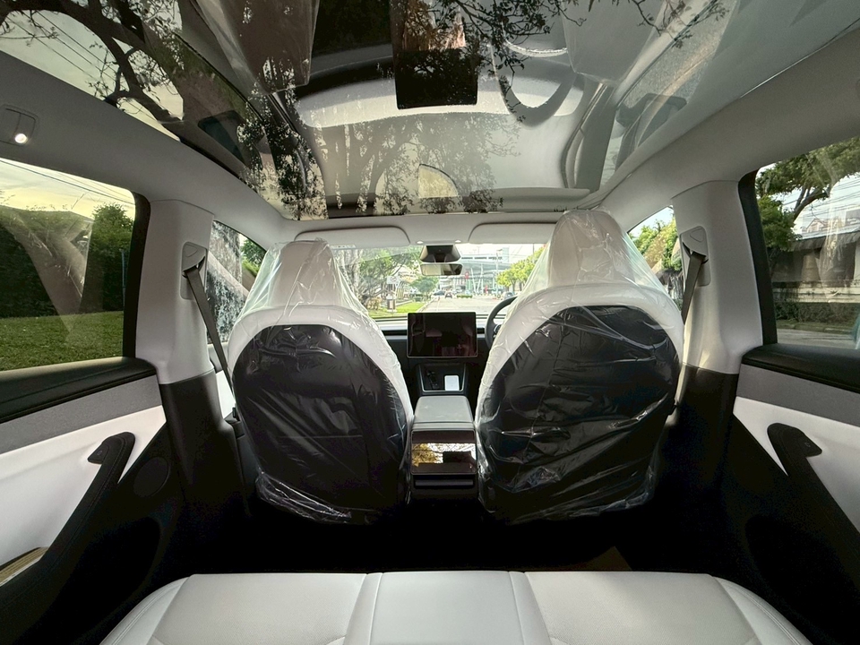 เช่ารถรายวัน - เช่ารถ Tesla Model Y Juniper RWD - 3