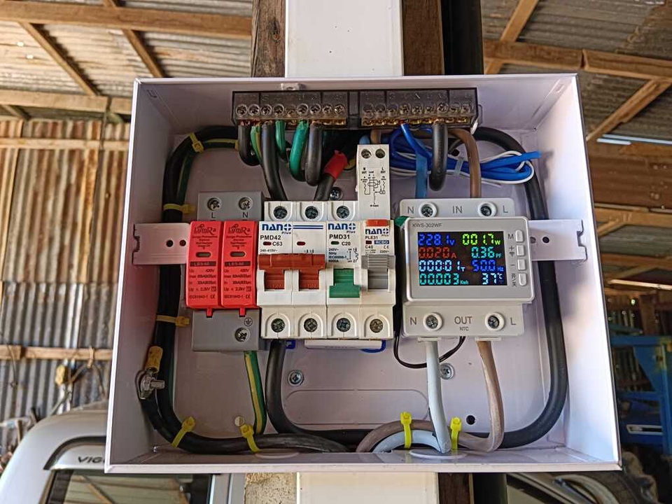 หาช่างไฟฟ้าติดตั้งระบบไฟฟ้าบ้านพร้อมมิเตอร์วัดไฟ