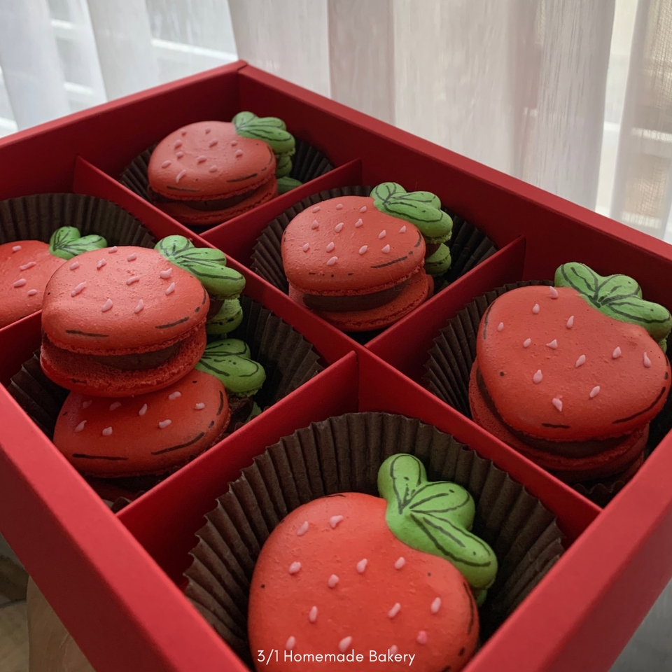 🤍Custom-Designed Macarons, Made Just for You🧸