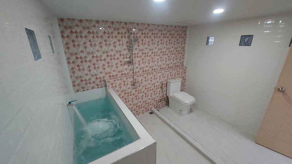 รับเหมาก่อสร้าง - ช่างต่อเติม และ รีโนเวท ทาสี ไฟฟ้า ปะปา ซ่อมแซมอื่นๆ ครบวงจรเล็กใหญ่ทำหมด - 2