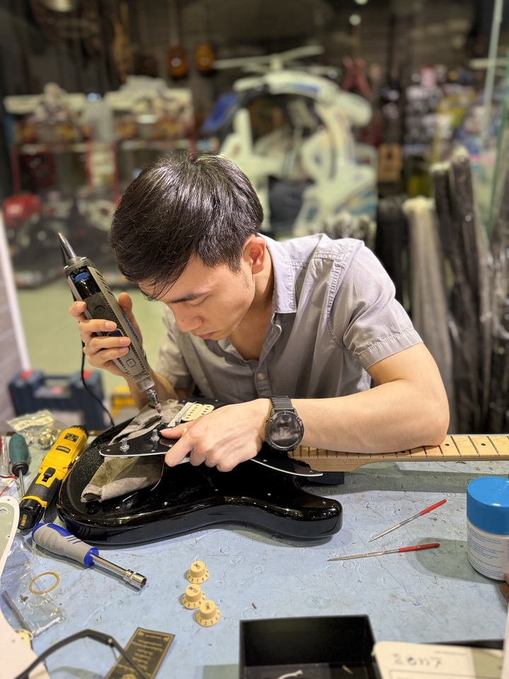 อื่นๆ - เซ็ทอัพประแต่งเครื่องดนตรีกีตาร์ - 4