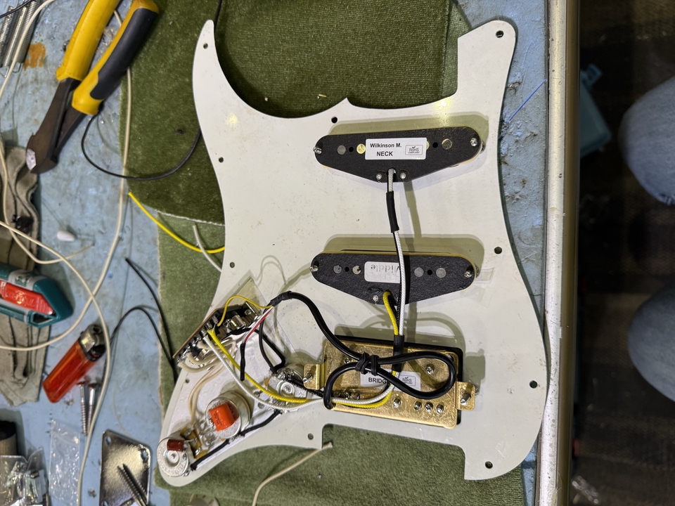 อื่นๆ - เซ็ทอัพประแต่งเครื่องดนตรีกีตาร์ - 5