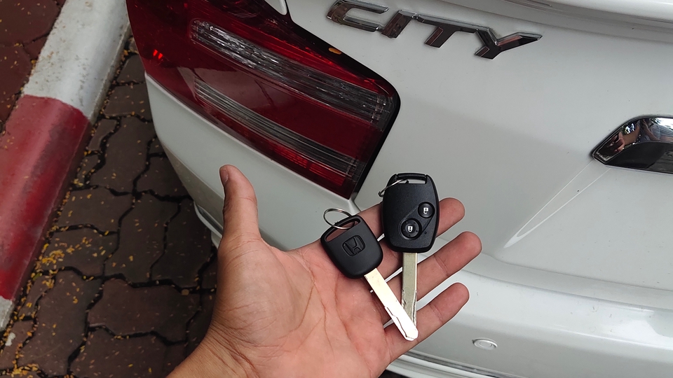 ทำกุญแจ Honda City เพิ่ม