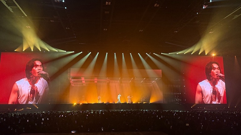 STAGE DESIGN + PRODUCTION MANAGEMENT FOR
PUN BANDAGE THE FIRST CONCERT