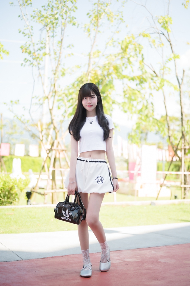 เน็ตไอดอลรีวิวสินค้า รีวิวสินค้าสวยๆ จ้างรีวิวสินค้า