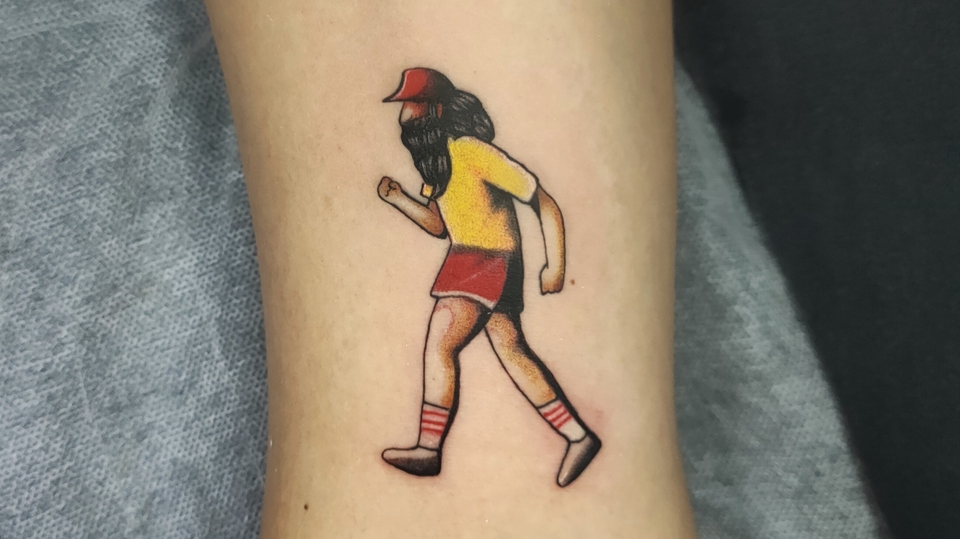 ออกแบบลายสักผู้หญิงลายการ์ตูนน่ารัก สไตล์มินิมอล