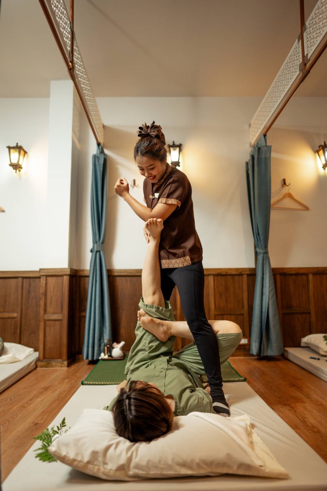 นวด - Siam Serene Massage : Thai Balm massage นวดไทยยาหม่อง บางรัก - 8