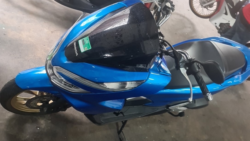 จ้างคนขับรถรายวัน  บริการคนขับรถส่วนตัว  Honda PCX
