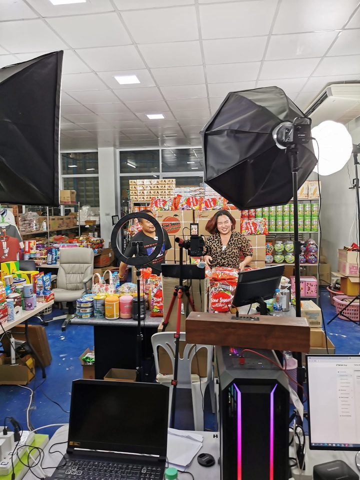 รับดูแลร้านค้าออนไลน์ บริการแอดมินตอบแชทลูกค้า ดูแลเพจเฟสบุ๊ค