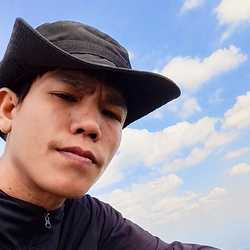 อภิสิทธิ์