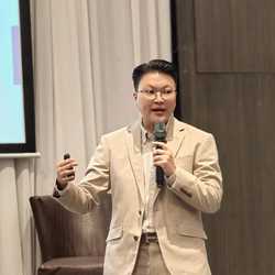 ให้คำปรึกษาองค์กรและสอนงาน HR