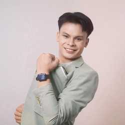 ฟิล์ม สหฤทธิ์