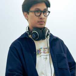 Kaow Aphisit_DJ DENINE