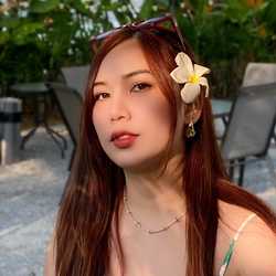 Natcha K.