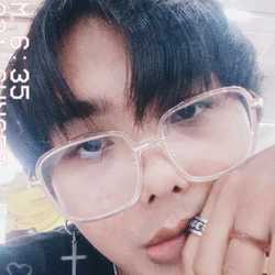 วชิราวุธ สุมนัสส์