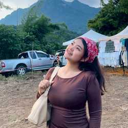 แสงซื่อ ทองสุข