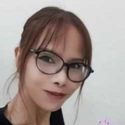 ครูจุ๊ รติดา