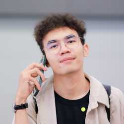 อภิสิทธิ์ ตรีนิตย์