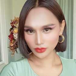 ปุ๊กปิ๊กช่างแต่งหน้ามืออาชีพ