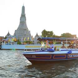 tuktukboat