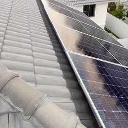 ติดตาข่ายกันนกแผงโซล่าเซลล์