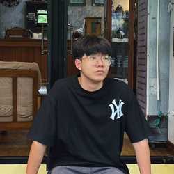 wuttipat Aiemsomboonsuk