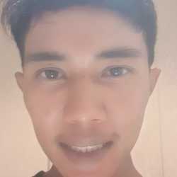 ก้องภพ พรหมนวล