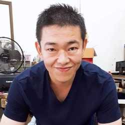 นิสิตกระจกนาฬิกา