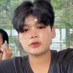 ชญามณฑน์ เจริญกิจ